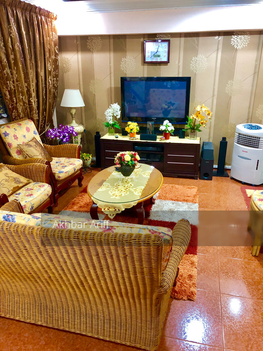 Yishun Street 61 thumbnail photo